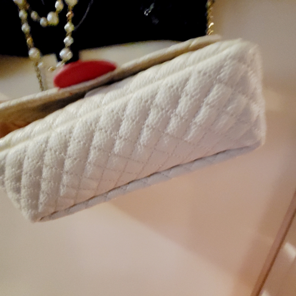 Purse - Picture 3 of 4